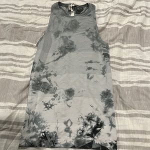 Peloton lululemon tie dye tank size 4. Like new